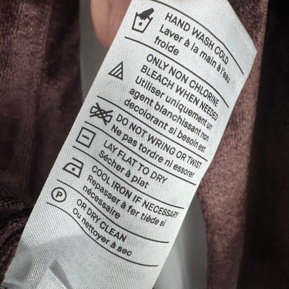 Vince Velour Three-Quarter-Sleeve Crew Neck Top Black Fig Size Medium NWT - Picture 9 of 12